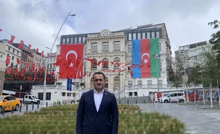 Beyoğlu Belediyesi’nden Azerbaycan’a bayraklı destek