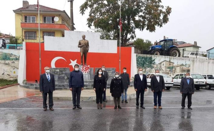 Çal’da Muhtarlar Günü törenle kutlandı