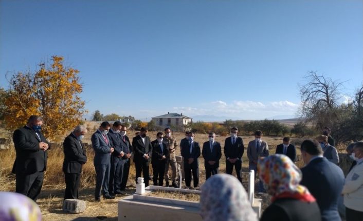 Cezaevi İzleme Kurulu Başkanı Eczacı Lütfü Polat kabri başında anıldı