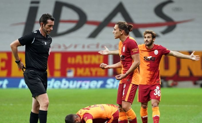 Galatasaray ligde 3 maçtır kazanamıyor