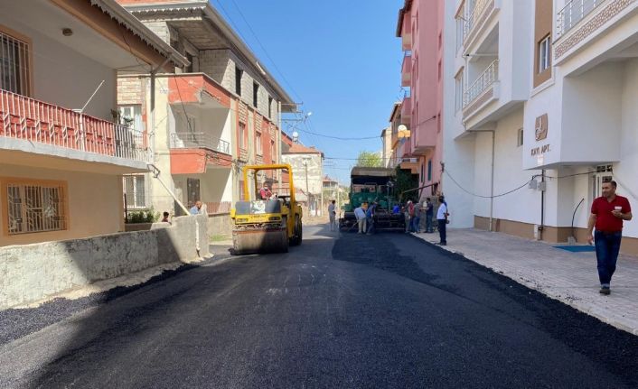 Gölbaşında asfalt çalışmaları devam ediyor