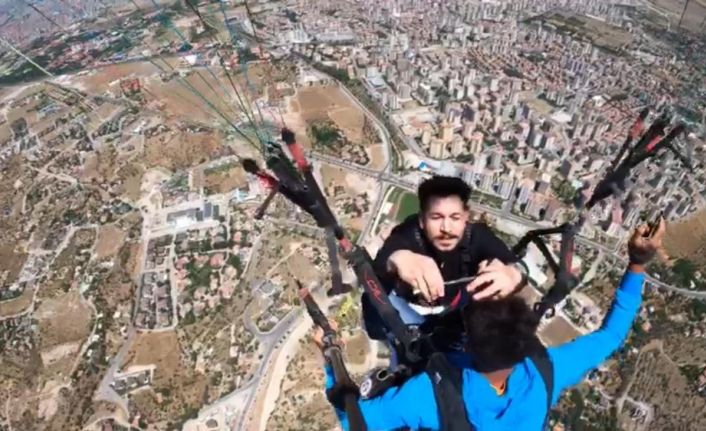 Havada, karada ve suda tıraş yapabilen sıra dışı berber