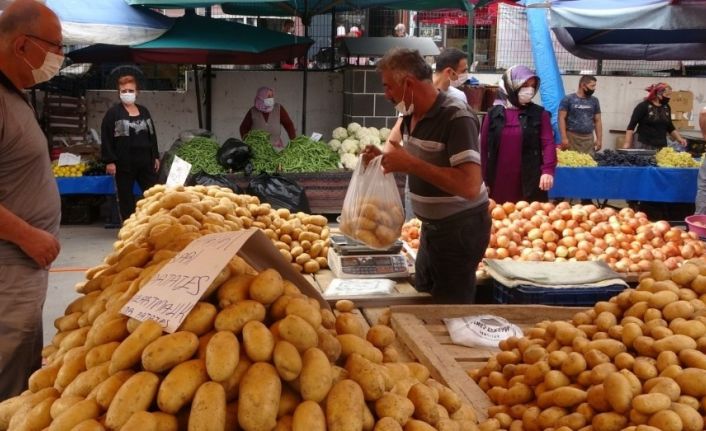 Havaların soğuması meyve ve sebze fiyatlarına olumsuz yansıdı