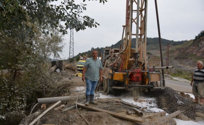 İl Özel İdaresi su sıkıntısı çekilen köylerde sondaj çalışması başlattı