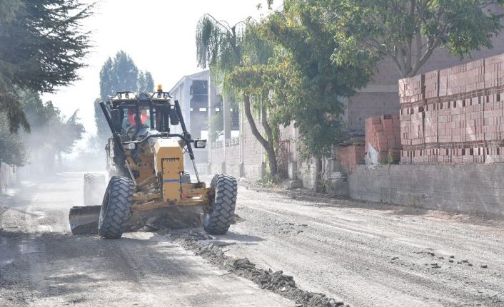 Isparta Belediyesi’nden 20 bin metrekarelik alanda asfalt çalışması