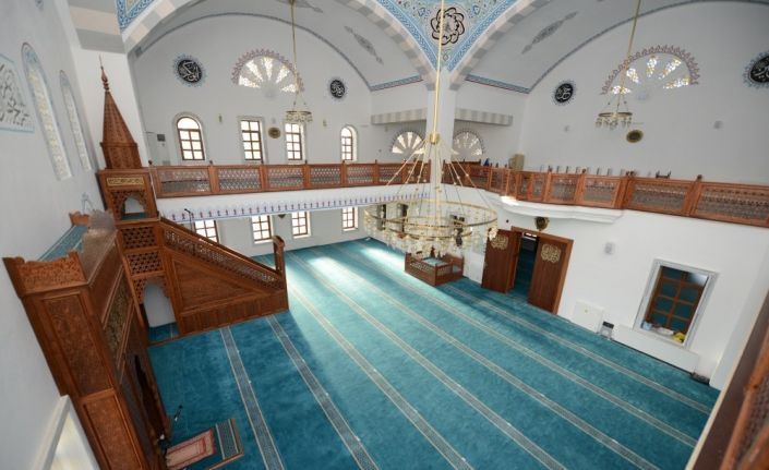 Kanuni Sultan Süleyman Camii ibadete açıldı