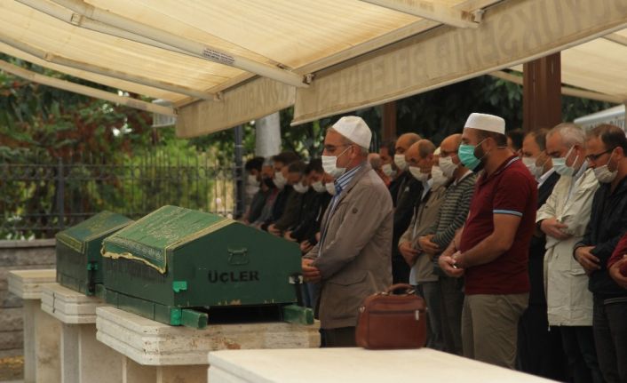 Kazada ölen baba ve oğlu son yolculuğuna uğurlandı