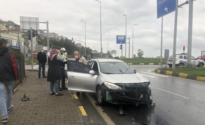 Kazaya karışan tırdan dökülen mazot, başka kazaya neden oldu