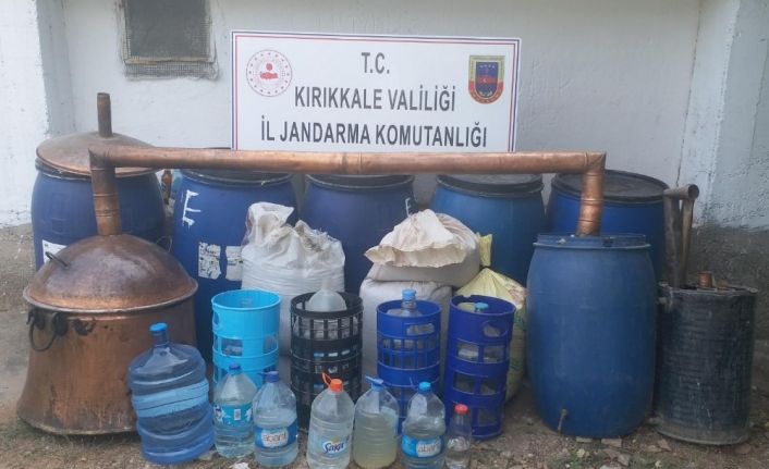 Kırıkkale’de ‘sahte içki’ operasyonu: 4 bin 819 litre ele geçirildi