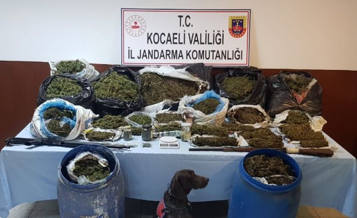 Kocaeli’de 61 kilo uyuşturucu ile yakalan 2 kişi tutuklandı