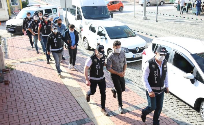 Kocaeli’de FETÖ operasyonunda yakalanan 4 kişi tutuklandı