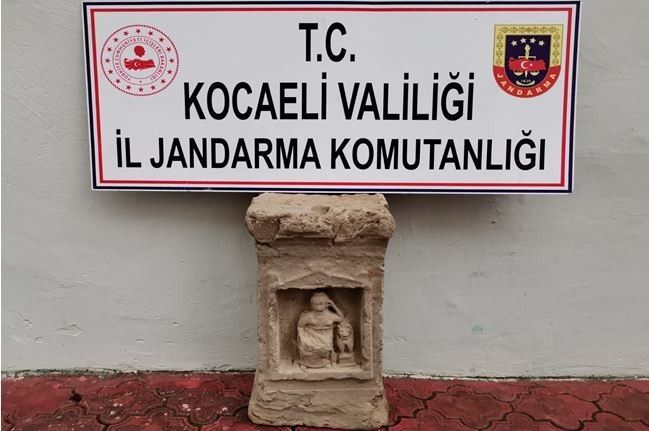 Kocaeli’de Roma dönemine ait Kybele sunağı ele geçirildi