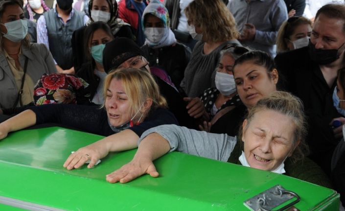 Kocası tarafından öldürülen genç kadının cenazesinde yürek yakan feryatlar