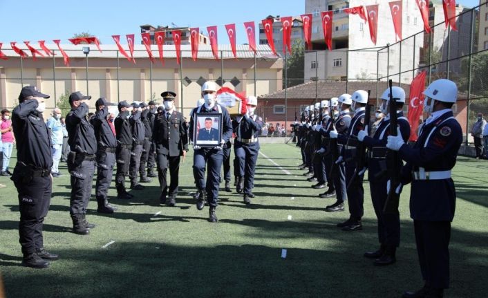 Ordu şehidini uğurladı