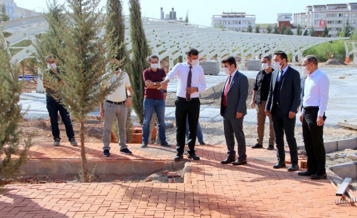 Rektör Karacoşkun sosyal ve kültürel alan çalışmalarını inceledi