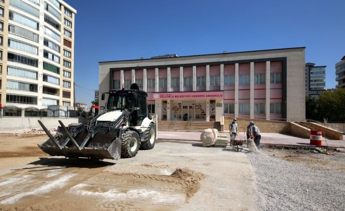 Selçuklu Belediyesi anaokulların çevresini düzenliyor