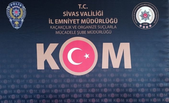 Sivas’ta silah ve mühimmat kaçakçılığı operasyonları