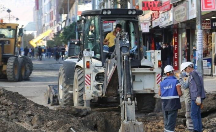 VASKİ şehir merkezindeki altyapı hatlarını yeniliyor