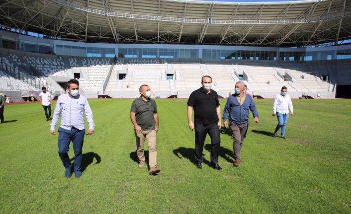 Yeni Ordu Stadı’nın koltukları takılmaya başlandı