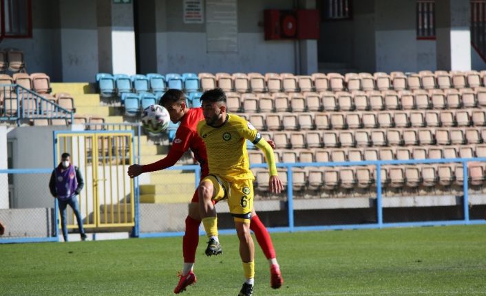 2. Lig: Kardemir Karabükspor: 0 - Tarsus İdman Yurdu: 3