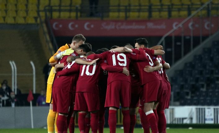 A Milli Futbol Takımı, Macaristan deplasmanında