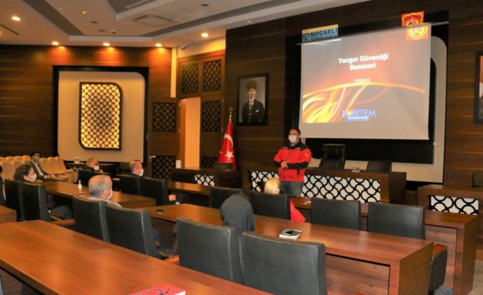 Acil durum ekiplerine “Yangın Güvenliği Semineri” verildi