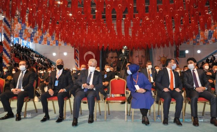 AK Parti İl Başkanı Adem Çalkın güven tazeledi