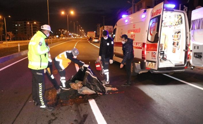 Aksaray’da tırın çarptığı yaya feci şekilde can verdi