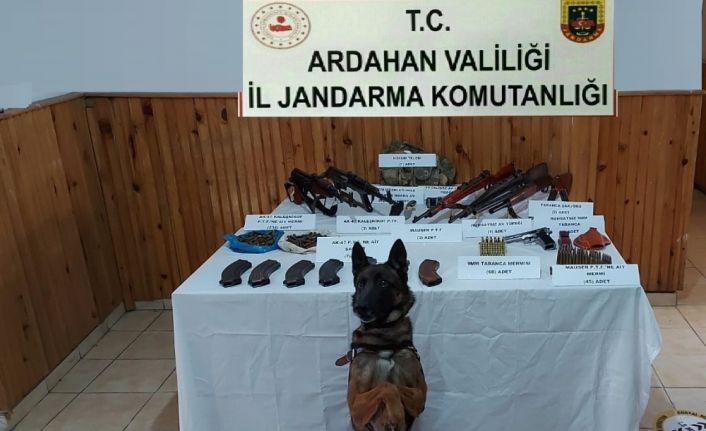 Ardahan’da şafak vakti silah kaçakçılarına operasyon