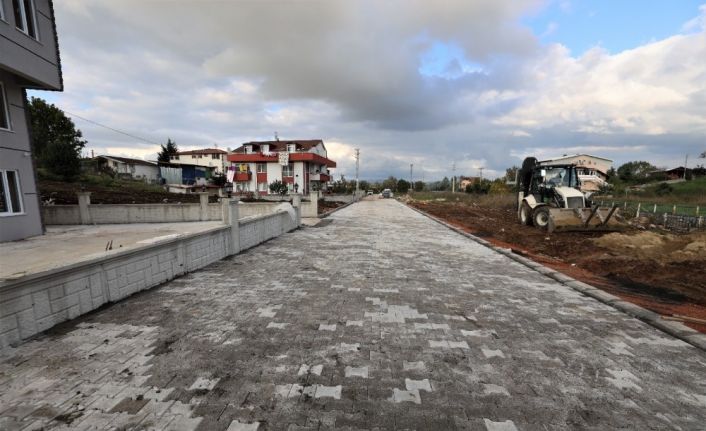 Başiskele’de yollar konforlu hale getiriliyor