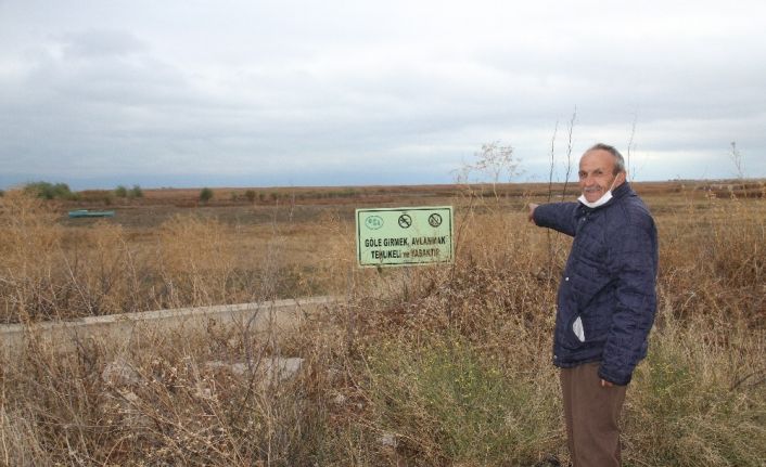 Beyşehir Gölü kıyılarında sular çekildi