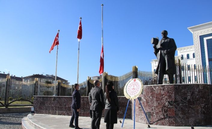 Elazığ’da Öğretmenler Günü Töreni