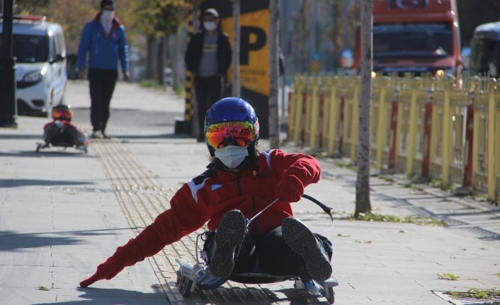 Erzurum’da 7 farklı branşta kış sporları tanıtıldı