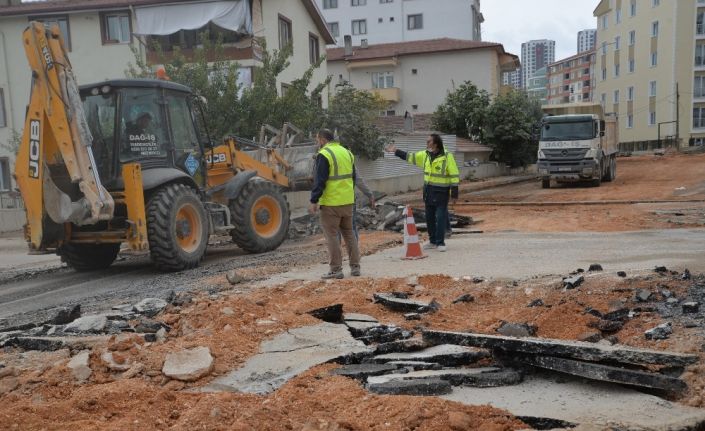 Kapalı pazar önünde artık su baskınları yaşanmayacak