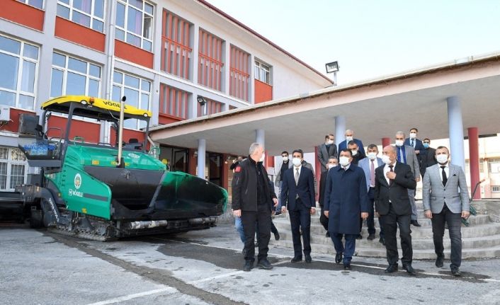 Malatya Büyükşehir, Malatya Lisesi’nde bahçe düzenlemesi gerçekleştirdi