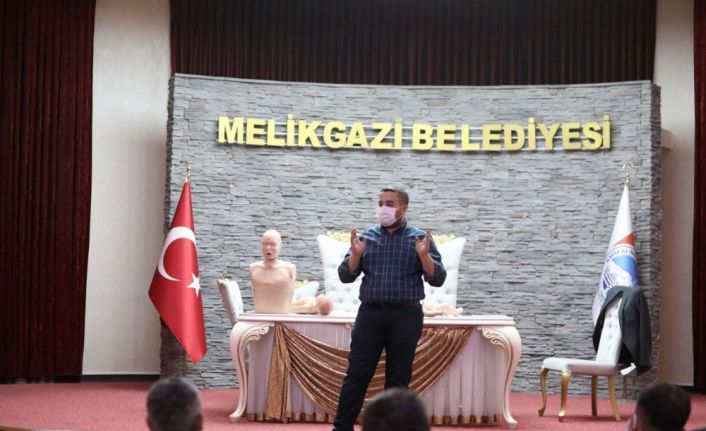 Melikgazi Belediye Personeline İlk Yardım Eğitimi