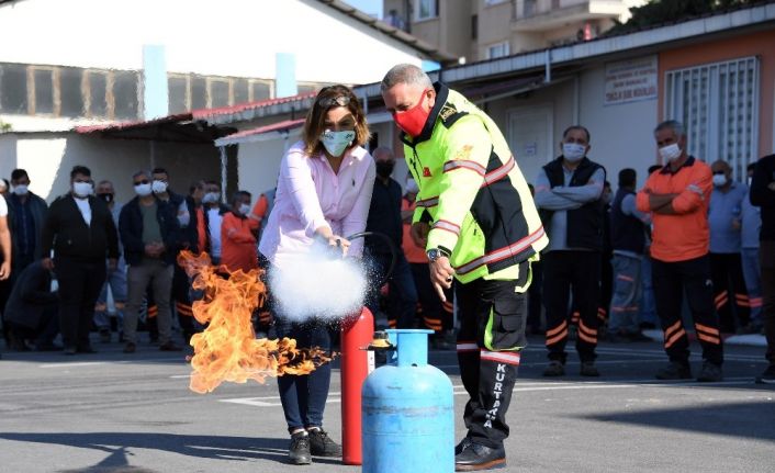 Mersin Büyükşehir Belediye personeline yangın tatbikatı