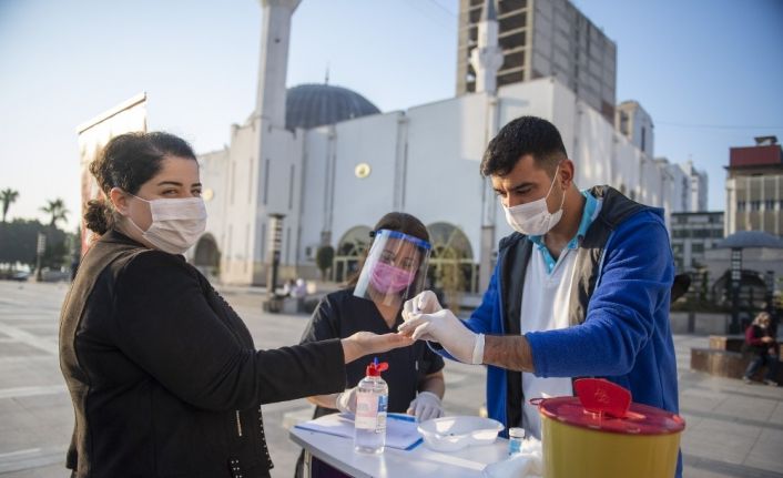 Mersin’de vatandaşlar diyabete karşı bilgilendirildi