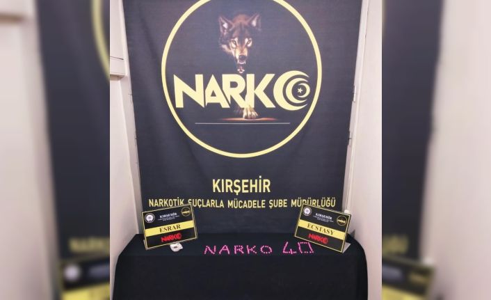 Narkotik Köpeği ile uyuşturucu hap operasyonu