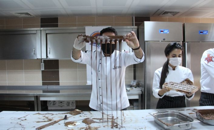 (Özel) Çikolatada yeni bir marka doğuyor: Chocomer-Mersin Hasadı