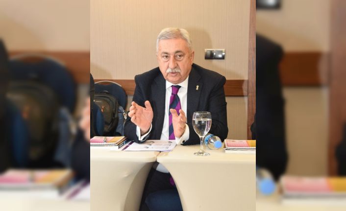 Palandöken: “Esnafa kredi yapılandırma kolaylığı sağlandı”