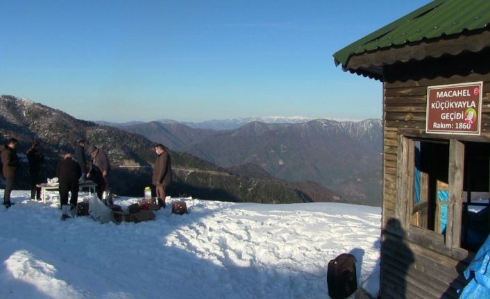 Pandemiden Macahel’in Zirvesi’ne kaçtılar