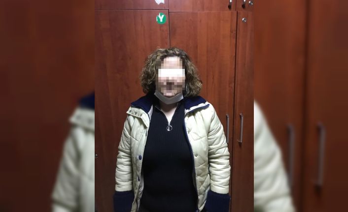 Polis ’eş değiştirme’ ilanı veren çifti müşteri gibi davranarak yakaladı