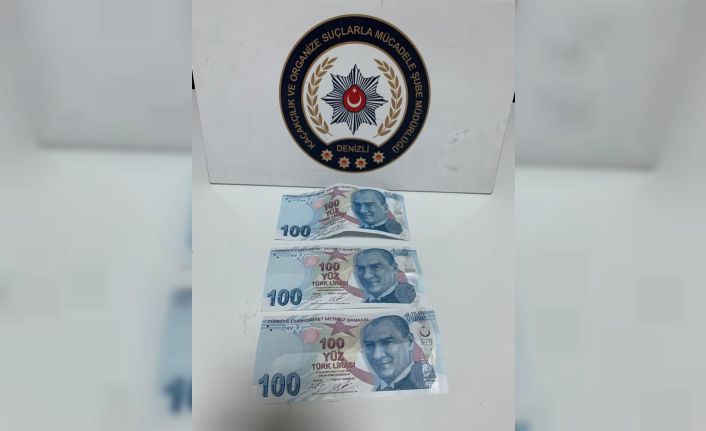 Polis takibe aldığı şahsın cebinden 300 TL sahte para çıktı