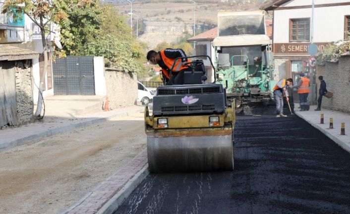 Safranbolu Belediyesi 24 bin ton sıcak asfalt serdi