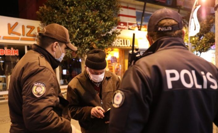 Sakarya’da sokağa çıkma kısıtlamasının ilk cezası kesildi