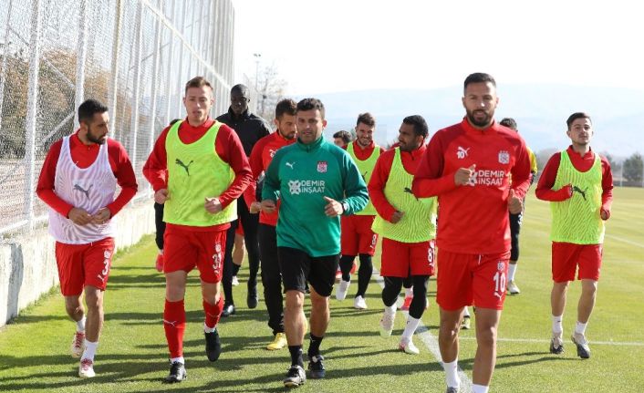 Sivasspor’da Karagümrük mesaisi sürüyor