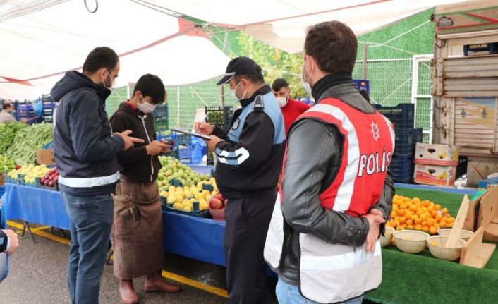 Sultanbeyli’de pazar yerlerinde sigara yasağı ve HES uygulaması denetimi yapıldı