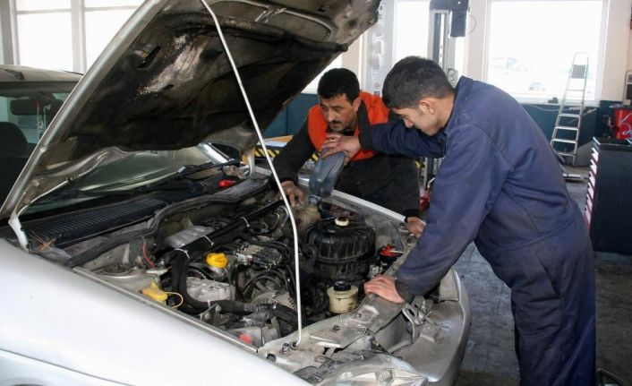 Sürücülere araçları için kış bakımı uyarısı