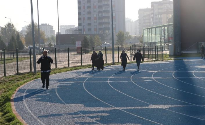 Tesisler açıldı spor severler akın etti